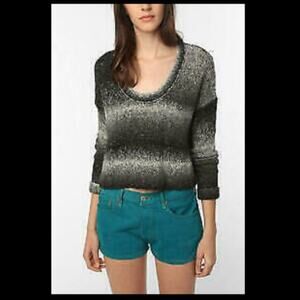 ECOTE Urban Outfitters Grey Crop Ombre Sweater Size‎ S Scoop